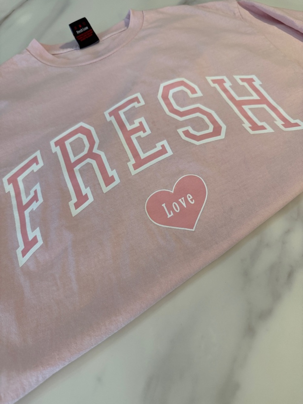THE FRESH LOVE FFF Unisex Gender Neutral Fresh Love Graphic Tee Shirt Top M Pink - Picture 3 of 11